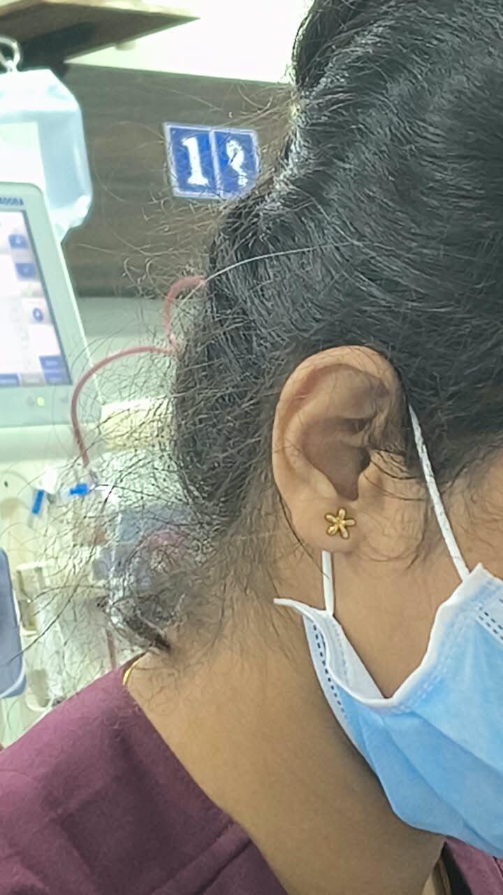 Shivani Chivelkar review photo