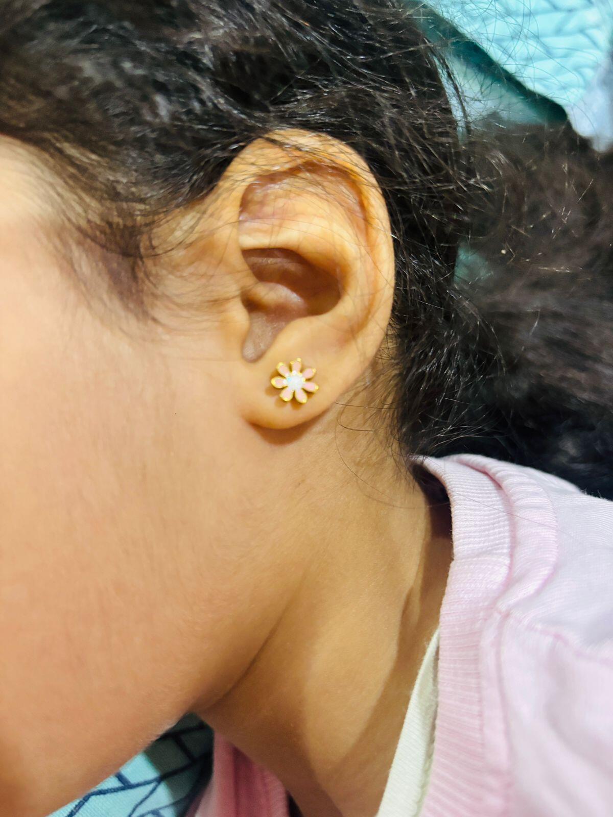 Neha Bhatia review photo
