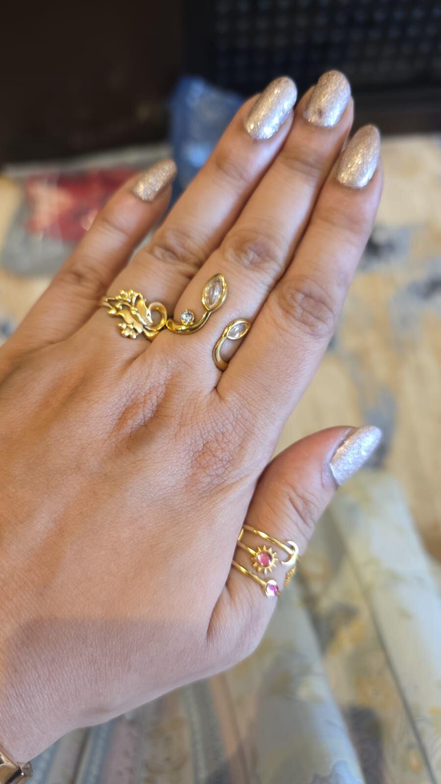Harshita . review photo
