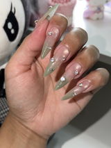 Mina review photo