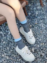 Hu review photo