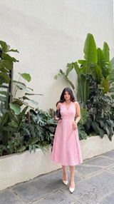 Dipika Arora review photo