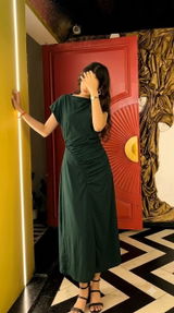 Arishma Khurana review photo