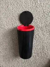 M***u (US) review photo