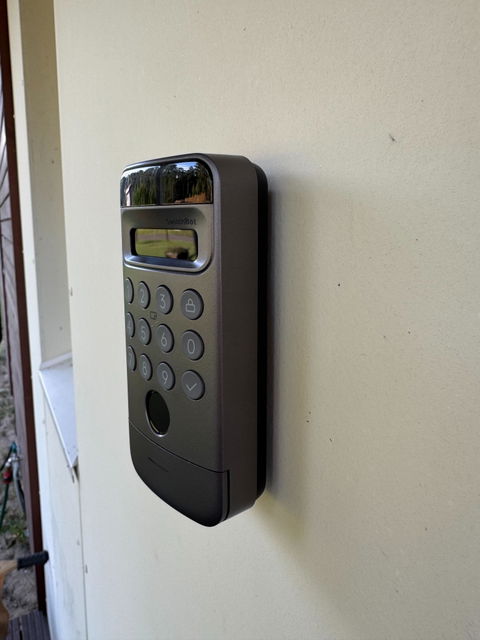 SwitchBot Lock Ultra Vision Pro Combo