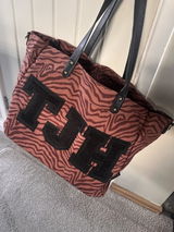 Trace H review photo