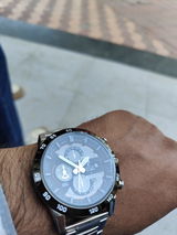 Vijay Thakur review photo