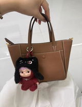 Avis Baker review photo