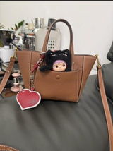Avis Baker review photo