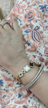 Gurleen grewal review photo
