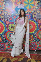 Moti Baagh White Mul Cotton Saree