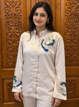 yuvika review photo