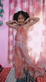 Yashvi review photo