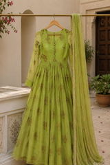 Iqra Hussain review photo