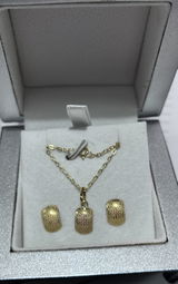 Maria Lourdes Ravago review photo
