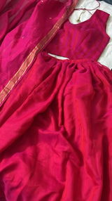 M.N. review photo