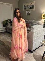 Priya Singh review photo