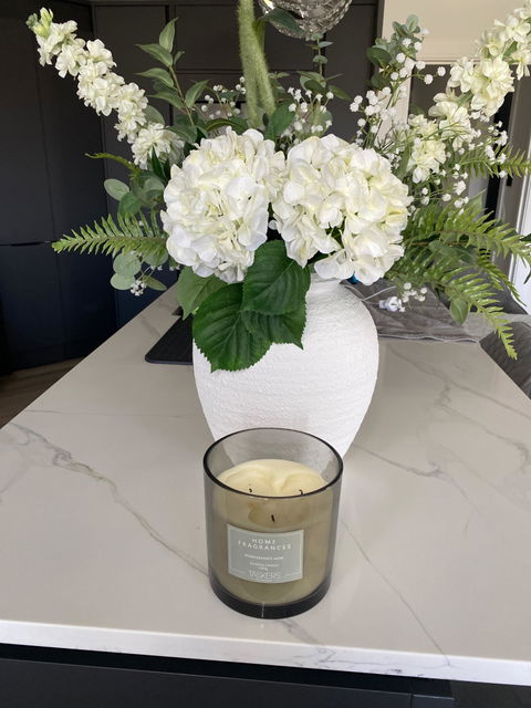 Fresh Lily 1200g Scented Candle