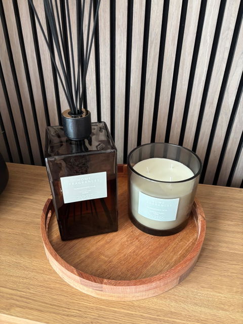 Soft Sandalwood & Amber 1200g Scented Candle