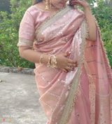 Parnita Pradhan review photo