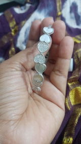 Riya Sharma review photo