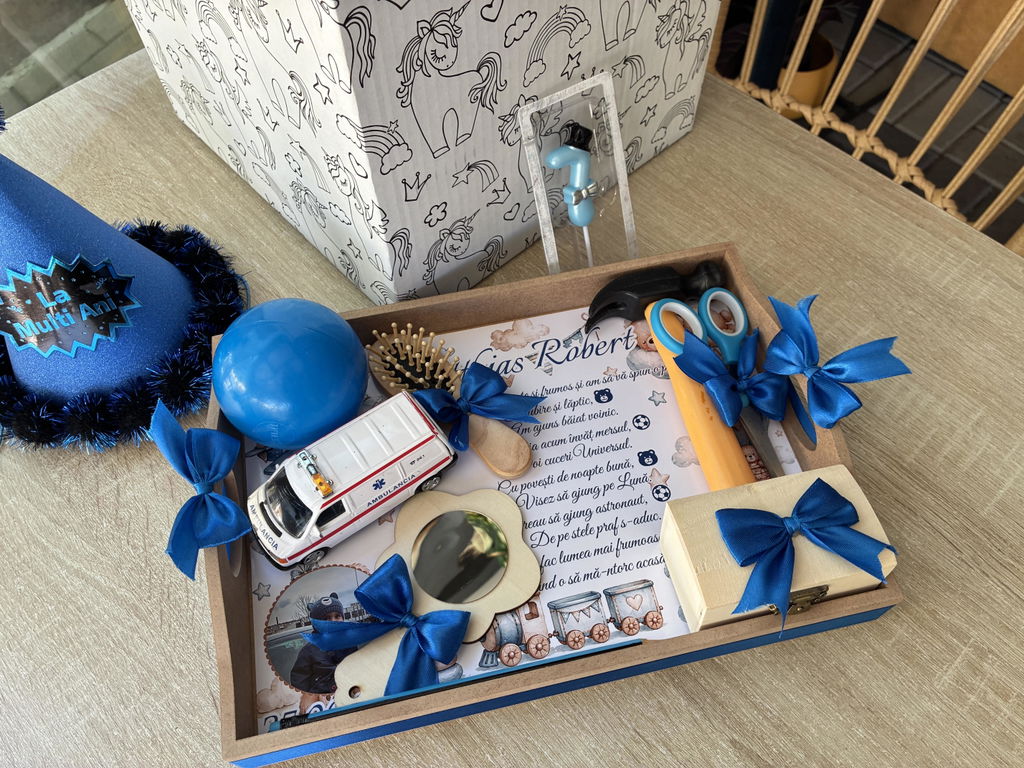 Set Tavita Mot Baiat cu Ursulet Aviator, Balon cu Aer Cald si Poza Personalizata