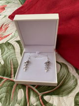 Mona L review photo