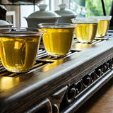 Thomas @Tweedtea review photo