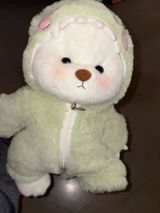 Lesley review photo