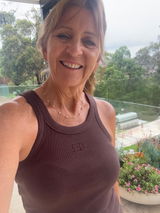 Linda Heyes review photo