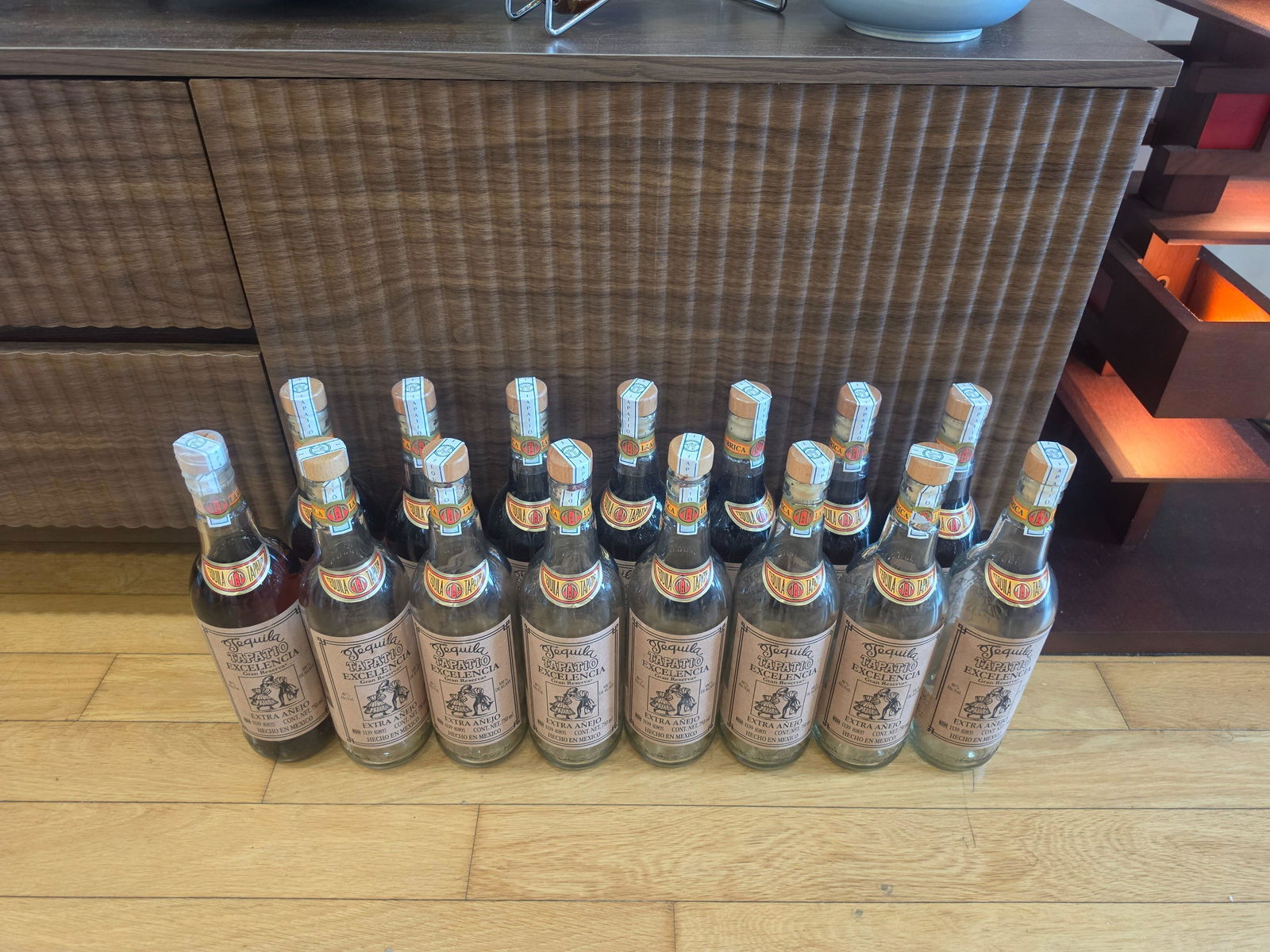 タパティオエクセレンシア エクストラアネホ テキーラ 750ml 40