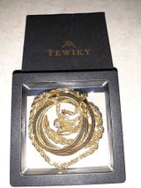 Jewell kneece review photo