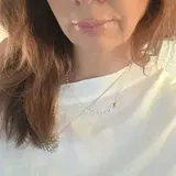A**e ** review photo