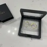u**4 review photo