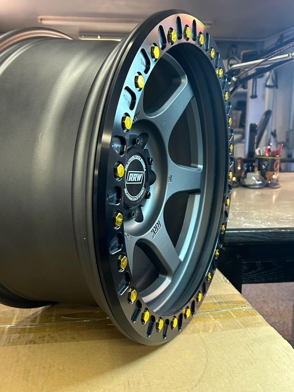 RRW RR2-H Flow Form 17x8.5 0mm Matte Gunmetal (6x139.7)
