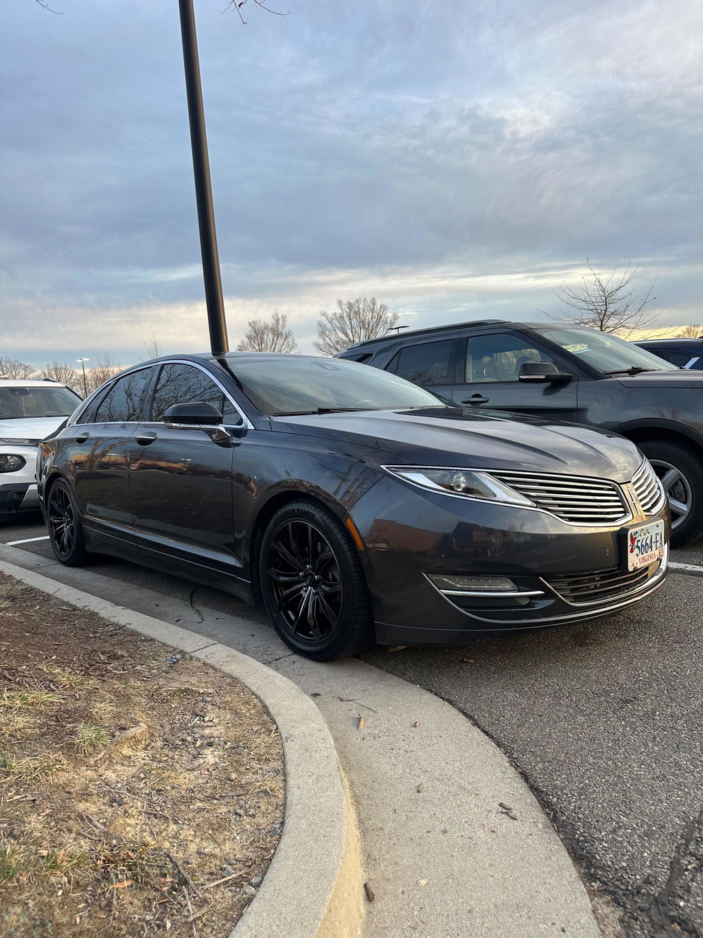RTX BLACK WIDOW 18x8 +40mm Black Machined Grey (5x108)