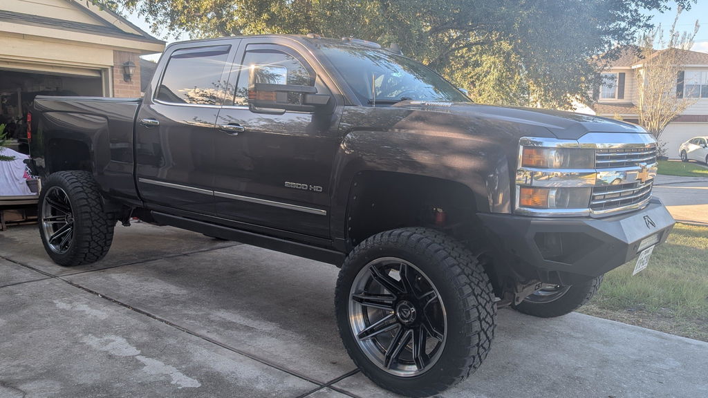 Fuel 1PC FC401 BRAWL 24x12 -44mm Gloss Black with Brushed Gray Tint Face & Lip (8x180)