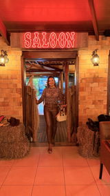 Carla Barreto review photo