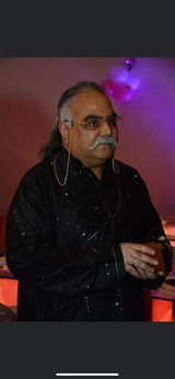 Anwar W. review photo
