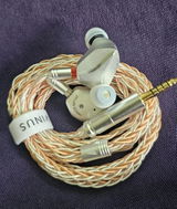V.S. review photo