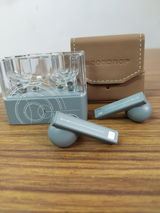 K review photo