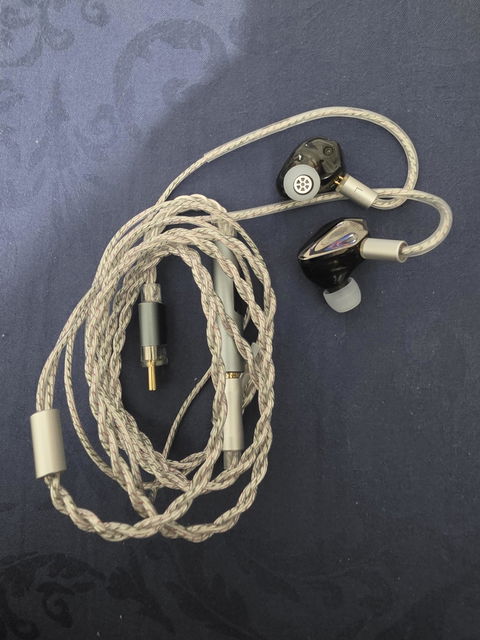 KEFINE Loric IEM