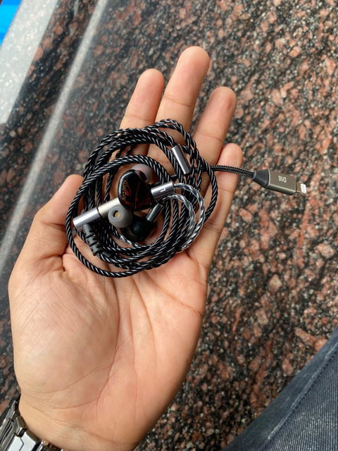 Kiwi Ears Cadenza IEM