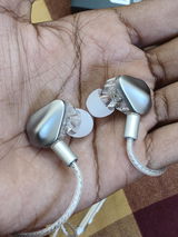 Manoj review photo