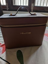 Anishka review photo