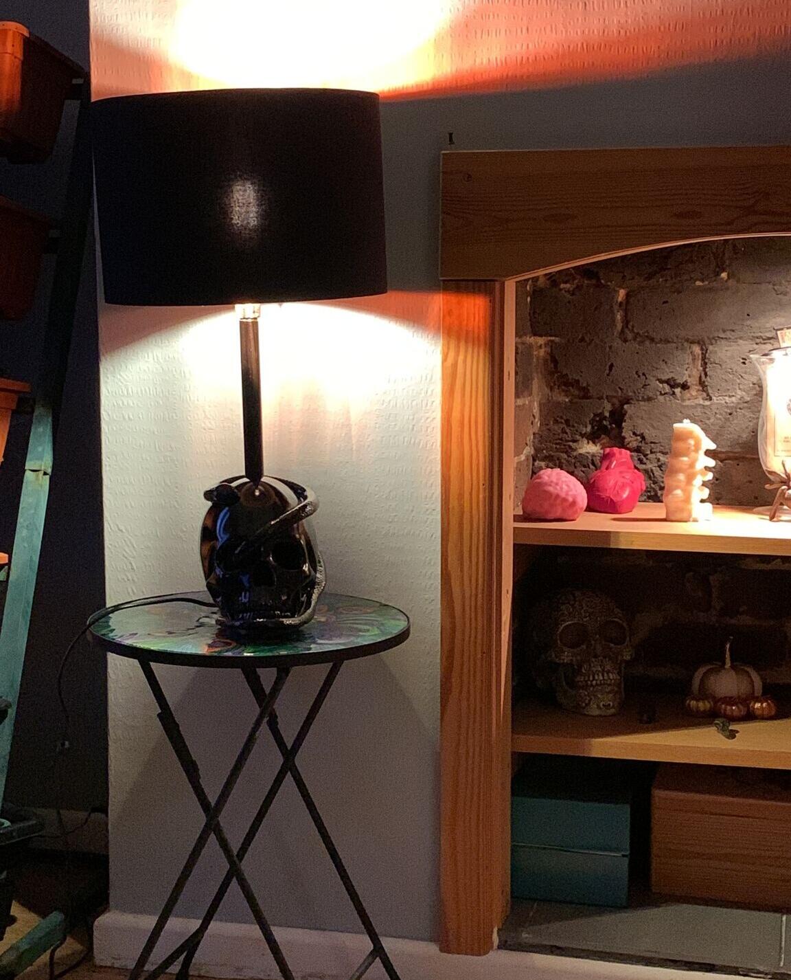 Artemis Snake Skull Lamp – The Blackened Teeth Ltd