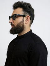 Izhar review photo