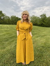 Laura Hills review photo