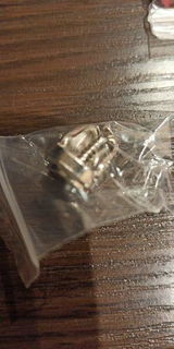 L***a review photo
