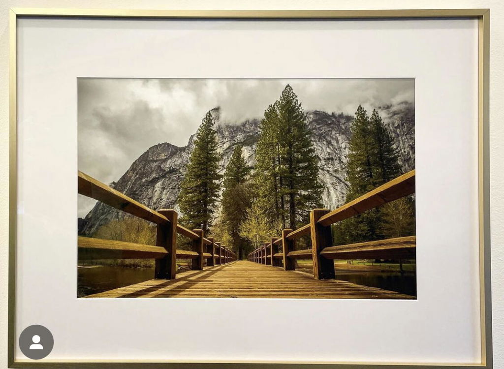 12" x 12" Deluxe Brass Gold Aluminum Contemporary Picture Frame, 8" x 8" Matted